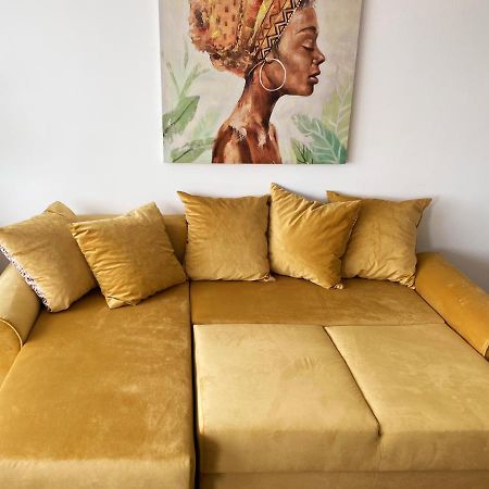 דירות Ni Apartman Milica מראה חיצוני תמונה