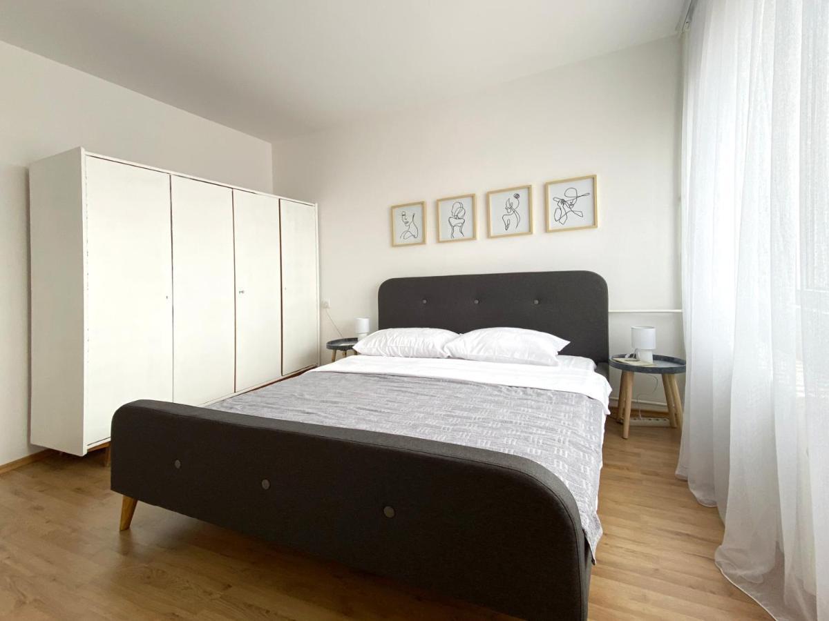 דירות Ni Apartman Milica מראה חיצוני תמונה