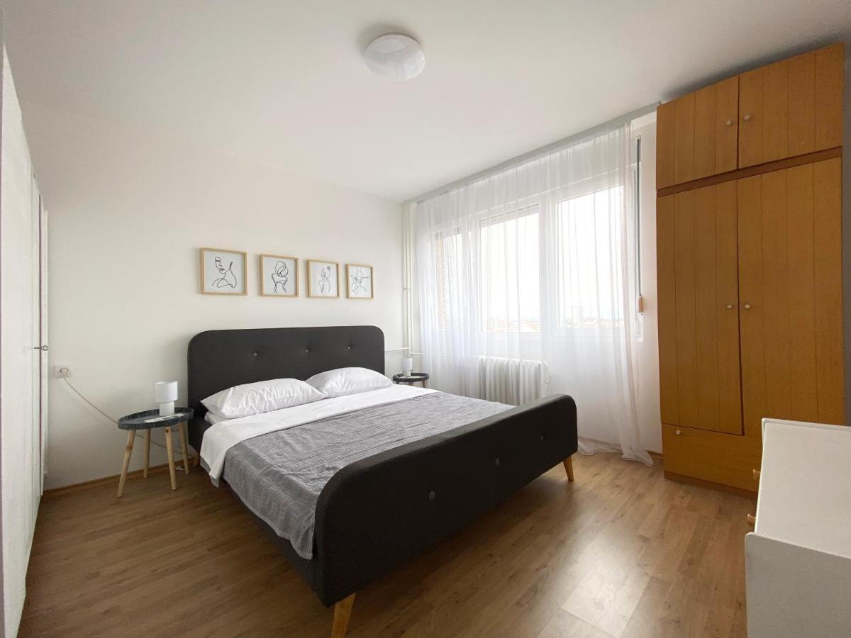 דירות Ni Apartman Milica מראה חיצוני תמונה
