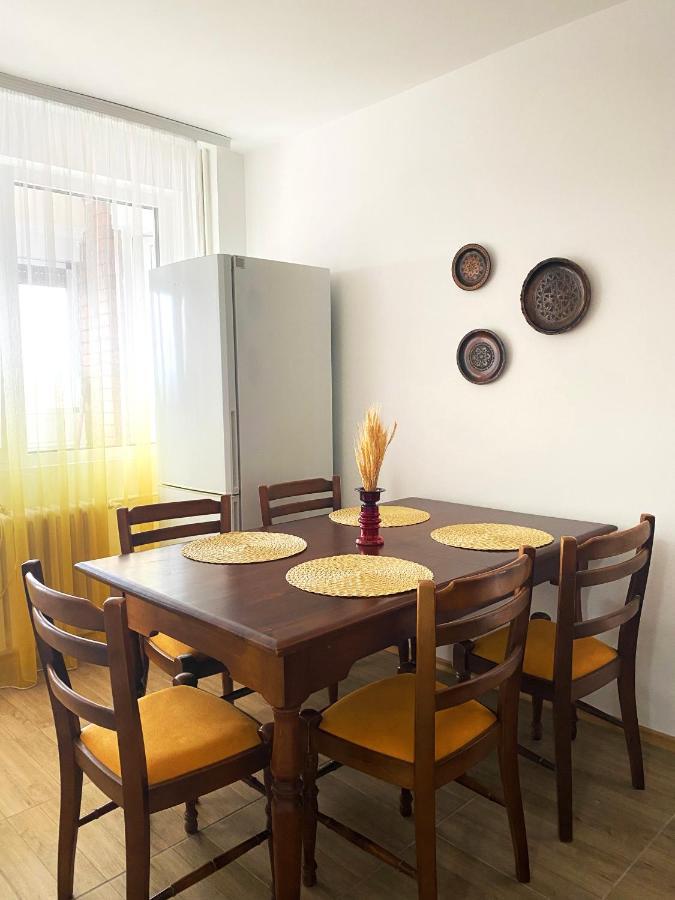 דירות Ni Apartman Milica מראה חיצוני תמונה
